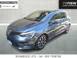 Grigio Usata 2022 Renault Clio V Intens Tre volumi | 14.800 € (Buon prezzo)