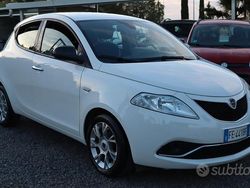 Bianco Usata 2016 Lancia Ypsilon Platinum Due volumi | 8490 € (Buon prezzo)