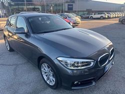 Grigio Usata 2019 BMW 118 Due volumi | 17.000 € (Super prezzo)