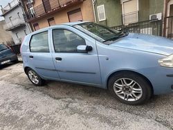 Blu Usata 2004 Fiat Punto Due volumi | 1700 € (Buon prezzo)