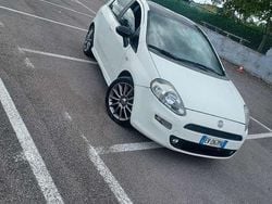 Usata 2013 Fiat Punto Evo S Due volumi | 2700 € (Buon prezzo)