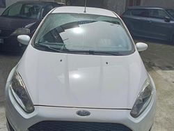 Bianco Usata 2017 Ford Fiesta Due volumi | 5800 € (Super prezzo)