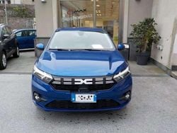 Vari colori Nuova 2025 Dacia Sandero Expression Due volumi | 15.800 € (Ottimo prezzo)