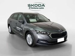 Grigio Usata 2024 Skoda Octavia Executive Station wagon | 27.500 € (Ottimo prezzo)