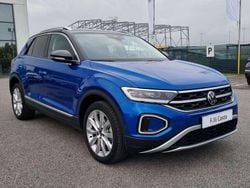 Blu/azzurro Usata 2022 VW T-Roc R-line SUV | 19.890 € (Buon prezzo)