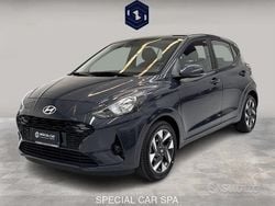 Grigio Nuova 2025 Hyundai i10 Due volumi | 17.100 €