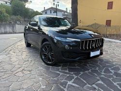 Nero Usata 2019 Maserati Levante GranLusso SUV | 33.499 € (Super prezzo)