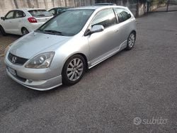 Grigio Usata 2004 Honda Civic Sport Coupé | 1100 €