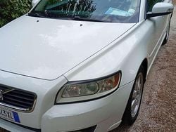 Bianco Usata 2009 Volvo V50 Momentum Station wagon | 2100 € (Ottimo prezzo)