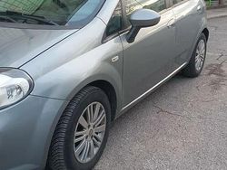 Grigio Usata 2011 Fiat Punto Evo Due volumi | 2200 €