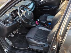 Grigio Usata 2011 Alfa Romeo Giulietta Due volumi | 4900 € (Buon prezzo)