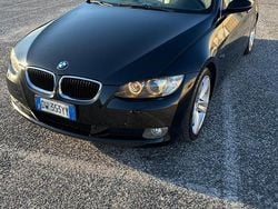 Nero Usata 2009 BMW 320 Cabriolet Cabrio | 7500 € (Buon prezzo)
