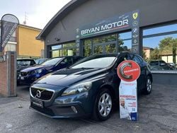 Grigio Usata 2017 Volvo V40 CC Business Edition Station wagon | 9999 € (Buon prezzo)