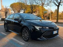Usata 2021 Toyota Corolla Hybrid Business Edition Station wagon | 20.500 €