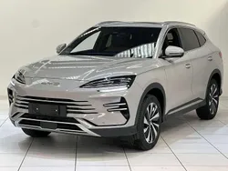 Grigio Nuova 2025 BYD Seal U Boost SUV | 36.500 €