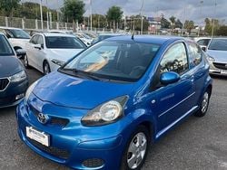 Blu Usata 2009 Toyota Aygo Due volumi | 3650 € (Buon prezzo)