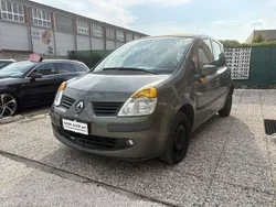 Verde Usata 2006 Renault Modus Expression Monovolume | 1500 € (Ottimo prezzo)