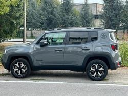 Grigio Usata 2022 Jeep Renegade Trailhawk SUV | 21.800 € (Buon prezzo)
