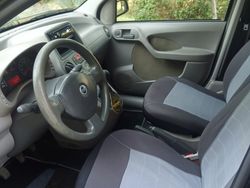 Nero Usata 2004 Fiat Panda Due volumi | 2200 € (Cara)