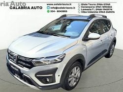 Grigio Usata 2022 Dacia Sandero Comfort Due volumi | 13.950 € (Buon prezzo)