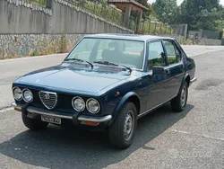 Blu/azzurro Usata 1981 Alfa Romeo Alfetta Tre volumi | 9999 €