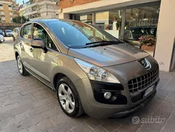 Nero Usata 2011 Peugeot 3008 Monovolume | 3450 € (Buon prezzo)