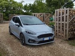 Grigio Usata 2018 Ford Fiesta ST Tre volumi | 18.500 € (Buon prezzo)
