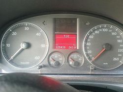 Grigio Usata 2003 VW Touran Monovolume | 2000 € (Buon prezzo)