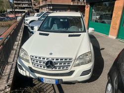 Bianco Usata 2011 Mercedes ML350 SUV | 10.990 € (Buon prezzo)