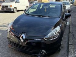 Usata 2015 Renault Clio IV Dynamique Tre volumi | 7500 € (Buon prezzo)