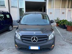 Grigio scuro Usata 2018 Mercedes Citan 111 Monovolume | 5990 € (Ottimo prezzo)