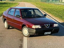 Rosso Usata 1993 Alfa Romeo 33 Tre volumi | 5900 €