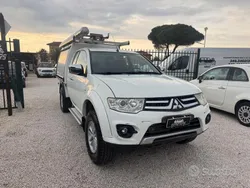 Bianco Usata 2014 Mitsubishi L200 Pick-up | 7999 € (Super prezzo)