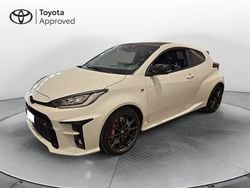 Bianco Usata 2021 Toyota Yaris Tre volumi | 32.000 € (Super prezzo)