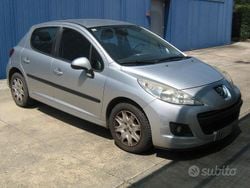 Grigio Usata 2010 Peugeot 207 Tre volumi | 1500 € (Super prezzo)