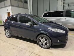 Blu/azzurro Usata 2014 Ford Fiesta Titanium Due volumi | 8500 € (Buon prezzo)