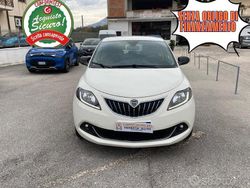 Bianco Usata 2023 Lancia Ypsilon Gold Due volumi | 14.500 € (Cara)