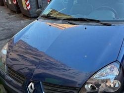 Usata 2004 Renault Clio II Authentique Tre volumi | 1400 € (Ottimo prezzo)