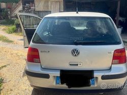 Grigio Usata 2000 VW Golf IV Highline Tre volumi | 1700 € (Ottimo prezzo)