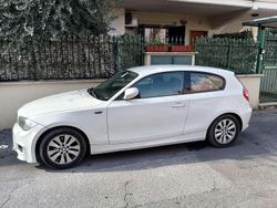 Bianco Usata 2010 BMW 116 Due volumi | 5800 €