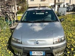 Grigio Usata 2000 Fiat Punto Due volumi | 900 € (Buon prezzo)
