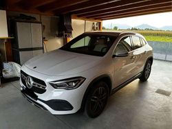 Bianco Usata 2022 Mercedes GLA200 SUV | 35.000 € (Buon prezzo)