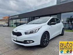 Usata 2015 Kia Ceed Active Tre volumi | 8950 € (Buon prezzo)