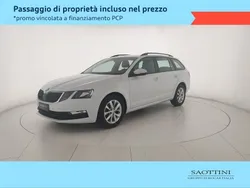 Bianco luna metallizzato Usata 2019 Skoda Octavia Executive Station wagon | 14.400 € (Buon prezzo)