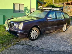 Usata 2000 Mercedes E320 Station wagon | 1600 €