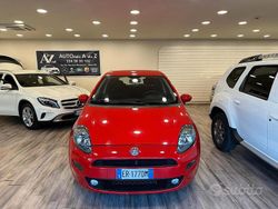Rosso Usata 2013 Fiat Punto Lounge Tre volumi | 5900 € (Buon prezzo)