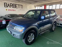 Usata 2000 Mitsubishi Pajero SUV | 6999 € (Cara)