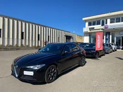 Nero Usata 2020 Alfa Romeo Giulia Business Tre volumi | 21.900 € (Buon prezzo)