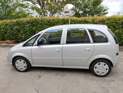 Usata 2006 Opel Meriva Monovolume | 3000 € (Buon prezzo)