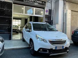 Bianco Usata 2015 Peugeot 2008 Allure SUV | 7990 € (Buon prezzo)